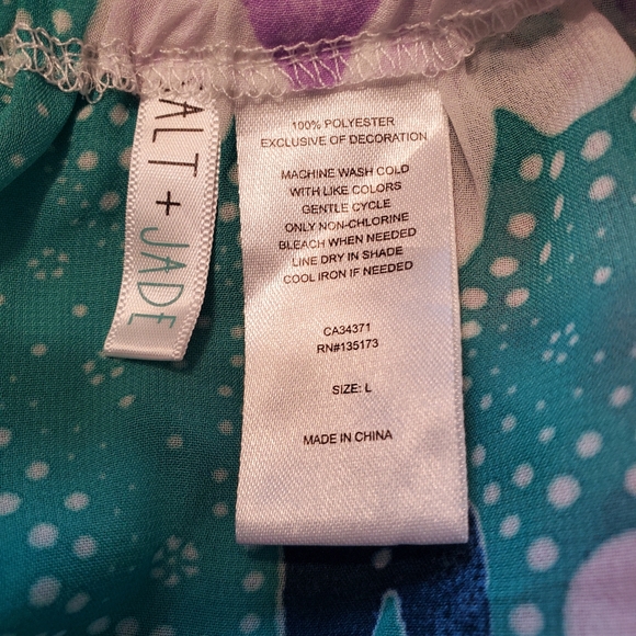 Floral Multicolor Ruffle Romper - Picture 2 of 5